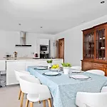 Casa En Urbanizacion Nou - Playa *